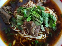 -八一路好吃街(雨田商务大厦店)