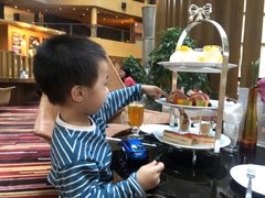 -上海滴水湖皇冠假日酒店