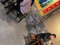 大堂-临街徽菜馆·正宗黄山味