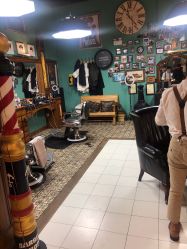 -小戈男士复古理发馆barber shop