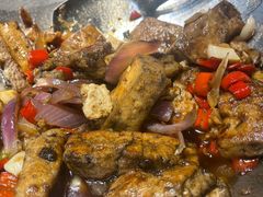 -黄泥岗·地道湖北菜(奥特莱斯店)