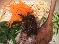 什锦鸡丝凉米线-刀小蛮半只鸡过桥米线(家乐福四元桥店)