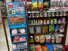 -全家便利店(秀沿路店)