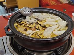 -菌之家·专业纯野生菌火锅·特色炒菌