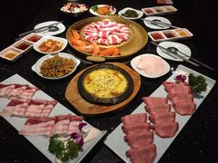 -猪啊牛呀羊啊铜盘烤肉(正大广场店)