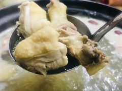 -濠轩阁特色生蚝火锅(水湾路店)
