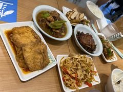 -老乡鸡(上海白玉兰广场店)