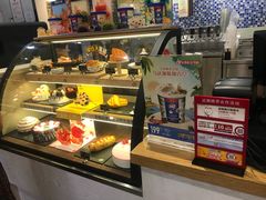 面包甜点陈列柜-DQ·蛋糕·冰淇淋(新佳丽店)