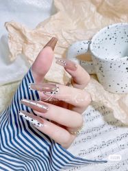 -妙睫屋日式美甲美睫