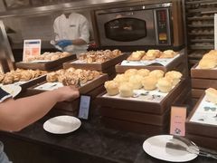 -亚龙湾希尔顿自助餐厅·海鲜·烧烤·沙滩BBQ·现场乐队