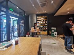 -星巴克臻选(郑州国贸360广场店)