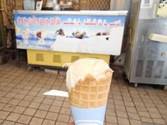 -古老冰山特色冰淇淋店(艾提尕尔店)
