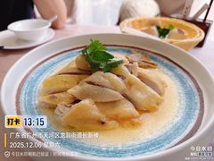 隔水蒸鸡-四海酒家生态粤菜