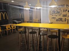 -麦当劳(石坝服务区店)