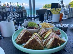 -瑰丽酒店·海吧·天际下午茶·现场DJ·天台酒吧