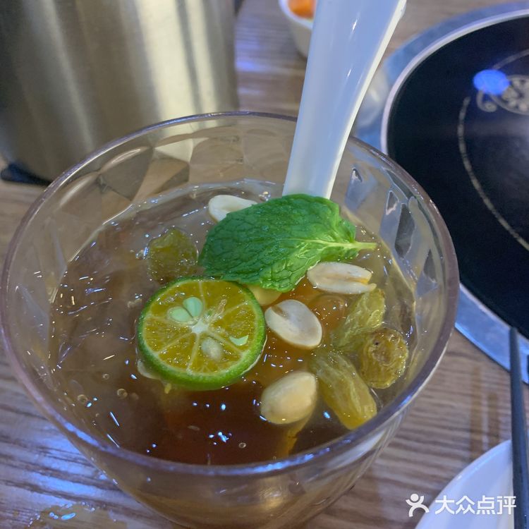 好久没吃酸菜鱼了 今天一点下来 已经没什么人