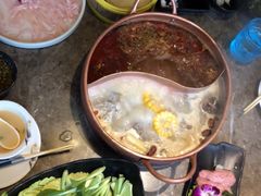 -三人行骨头王火锅(长寿店)