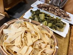 -贵厨酸汤牛肉(花果园国际中心店)