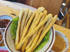 -毛辣果·贵州红酸汤牛肉火锅(西单店)