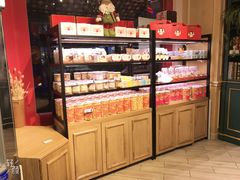 面包甜点陈列柜-TOUCH泰奇(奉贤宝龙城市广场店)
