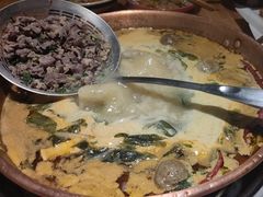 -洱火云南酸菜牛肉火锅(石景山当代商城店)