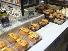 面包甜点陈列柜-盒马鲜生(189购物中心店)