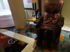 -喜鹊愉家酒店(郑州曼哈顿博览中心地铁站店)