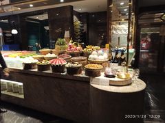 自助取餐区-半岛翡丽海鲜自助餐厅(观风亭店)