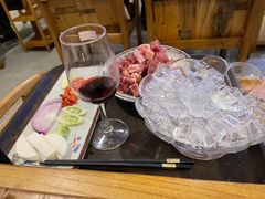 -毛辣果·贵州红酸汤牛肉火锅(西单店)