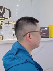 -尤司男士国潮理发馆
