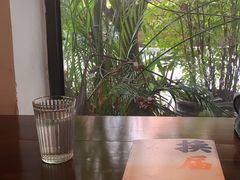 -默迹咖啡馆