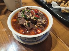 -炉小二铜锅牛蛙•川湘菜(三里屯店)