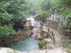 -安吉龙王山峡谷漂流