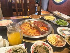 -沸炉重庆老火锅(军事博物馆店)