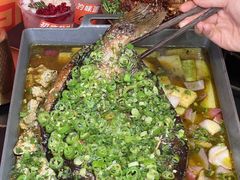 -何师烧烤Pro ·江湖川菜·小龙虾·精酿(太古里旗舰店)