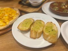 蒜香餐包-萨莉亚意式餐厅(愉园站仁恒梦中心店)