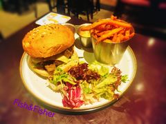 香浓蘑菇牛肉汉堡-blue frog蓝蛙(长泰广场店)