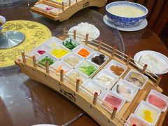 -香麒园·过桥米线·南湖雅宴