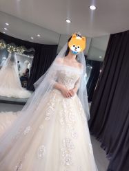 -艾米丽婚纱礼服