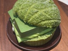 抹茶奶冻菠萝包-大树餐厅(环球港店)