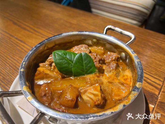 小大董(王府井apm店)沙茶萝卜炖牛腩图片