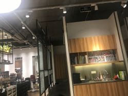 -Mentor Hair Salon