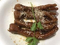 卤鸡爪-辣些鱼·眉山老坛大骨酸菜鱼(南方商城店)