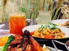 -théATRE茶聚场·餐厅(环球金融中心店)