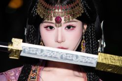 -一揽芳华汉服旗袍体验馆(拙政园店)