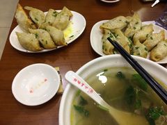 -小姜锅贴(凤凰街店)