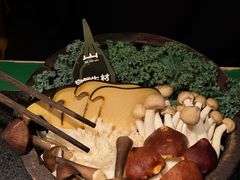 -三出山火锅(南京万象天地店)