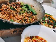 -费大厨辣椒炒肉(黄兴中心广场店)