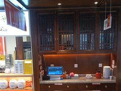 -阿瓦山寨·湘菜现炒·剁椒鱼头王(咸阳总店)