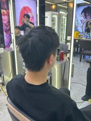 -藤野造型烫发染发